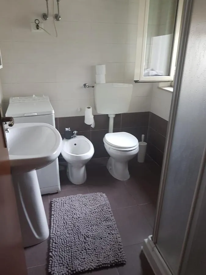 Residenza Manfredi Silvia Ghedi Guest house