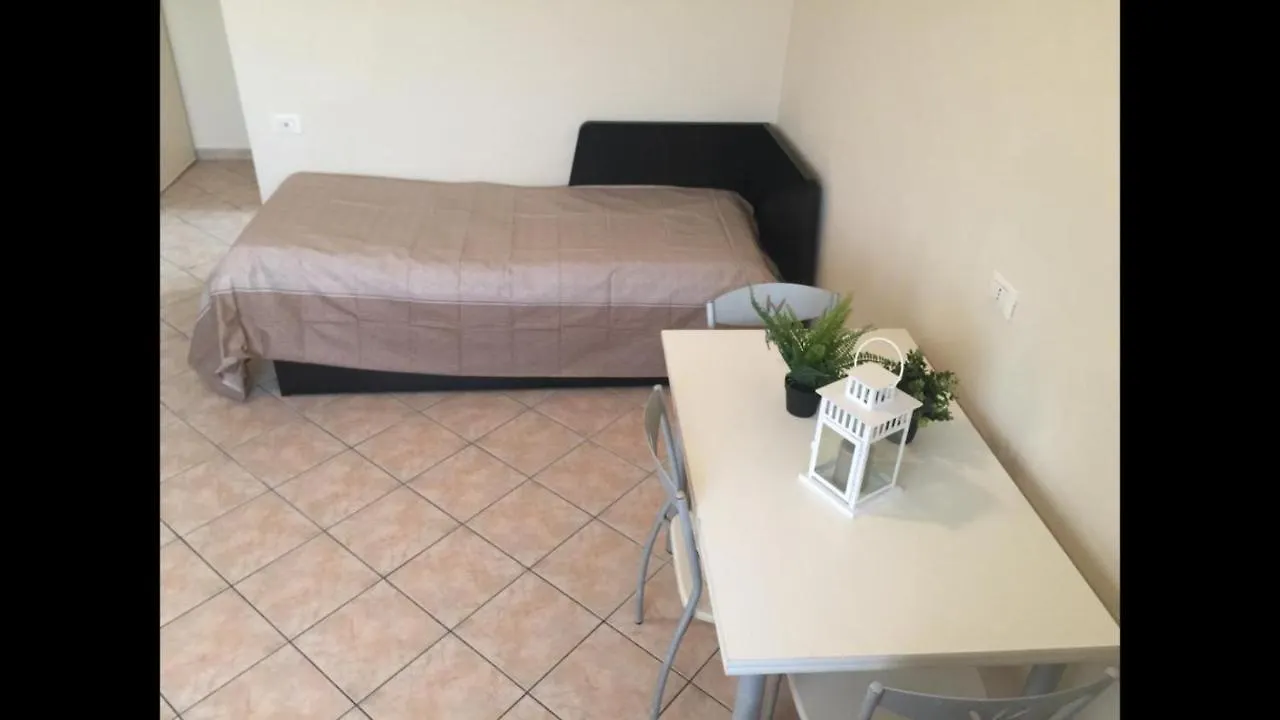 Residenza Manfredi Silvia Ghedi Πανσιόν