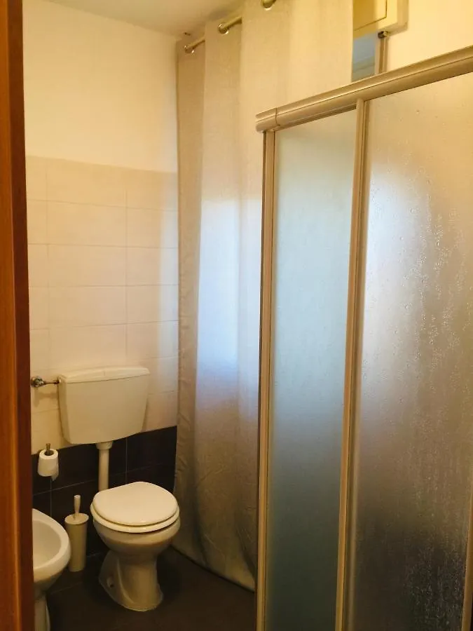 Residenza Manfredi Silvia Ghedi Affittacamere